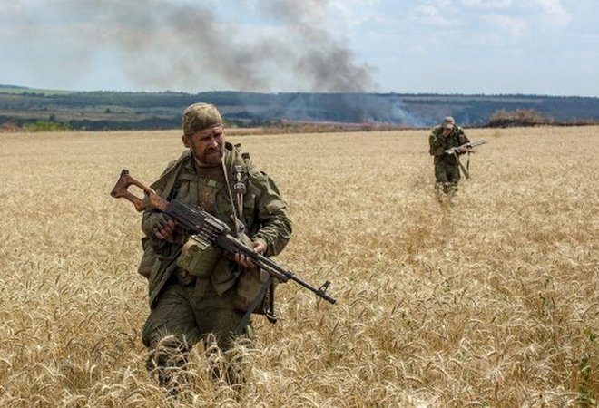 Novorossiya's army: between "Minsk" and Kiev