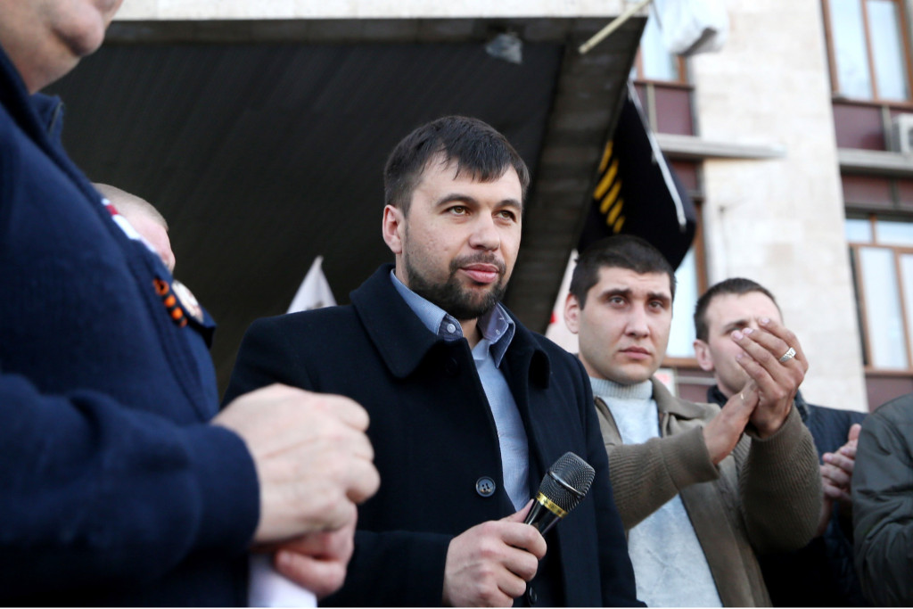 Pushilin: East Ukraine Weapons Pull-Back Deal Could End War