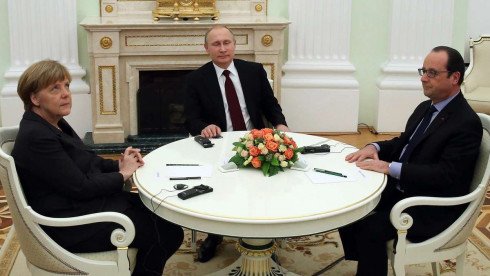 1631451927-merkel-putin-hollande-dpa_20150207-082453-BHU48Rdipef