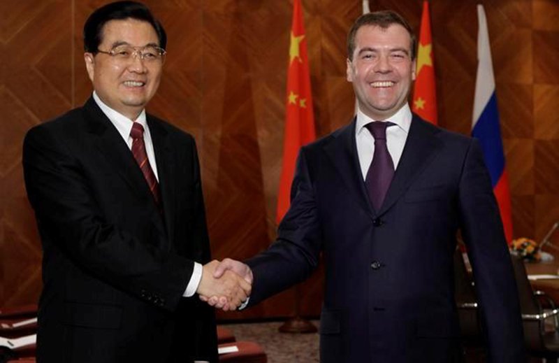 RUSSIA_CHINA_(F)_0927_-_intao_medvedev