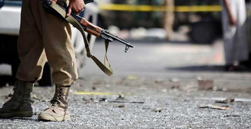 A suicide attack injured security chief of the Yemeni province of Lahej
