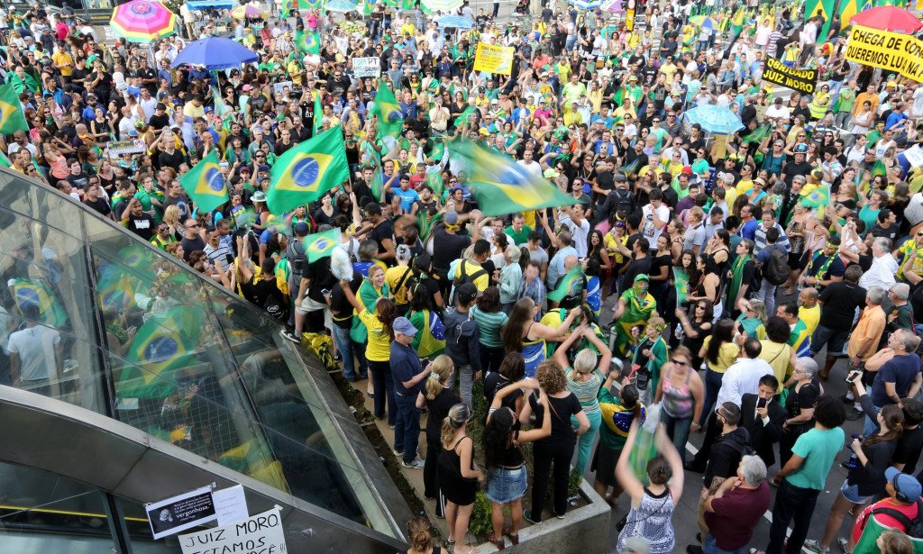 Millions of Brazilians have been demanding the resignation of President Dilma Rousseff. Above, demonstration in São Paulo, 17 March 2016. Photograph: Paulo Whitaker/Reuters