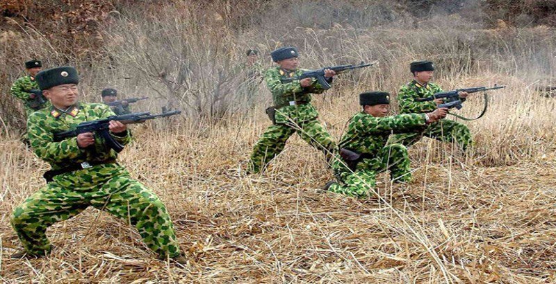nkoreatroops2