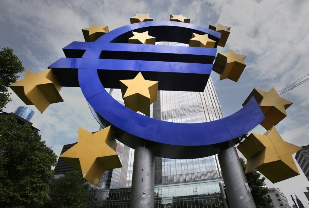 ecb8