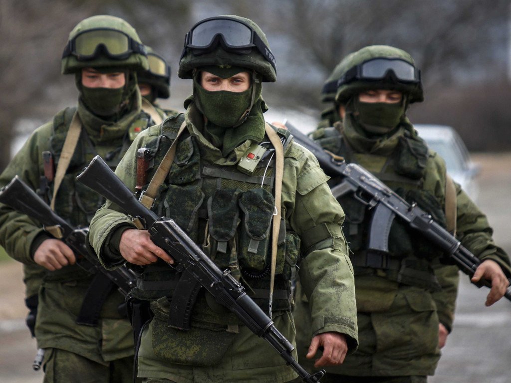ukrainian-officer-russian-troops-opened-fire-at-crimea-base