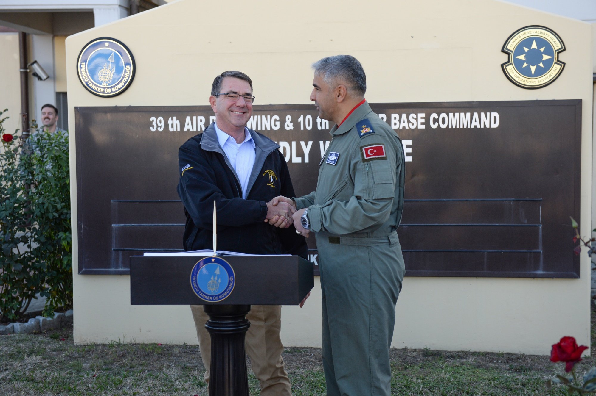 DVIDS - Images - Secretary of defense and Brig. Gen. Bekir Ercan Van, 10th Base commander Incirlik Air Base shake hands [Image 19 of 22]