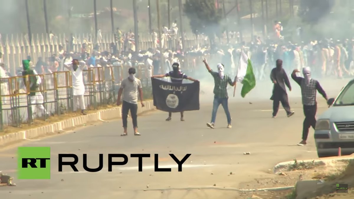 'Peaceful Protesters' with ISIS Flag Clash with Police in Kashmir, India