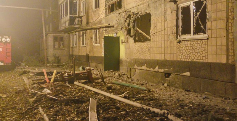 Ukrainian Army shells DPR’s town: 2 killed, 7 wounded (Photo & Video)