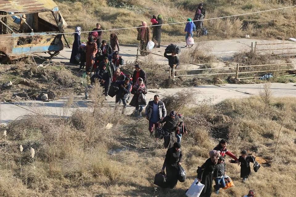 Over 10,000 Civilians Fled from Militant-Held Parts of Aleppo City (Videos)