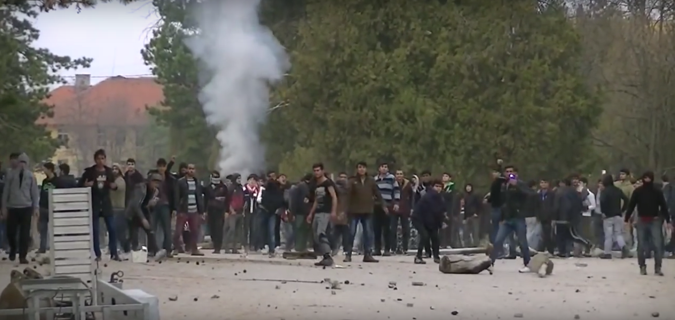 Massive Riot Of "Refugees" In Bulgaria - Injured Policemen (Video)
