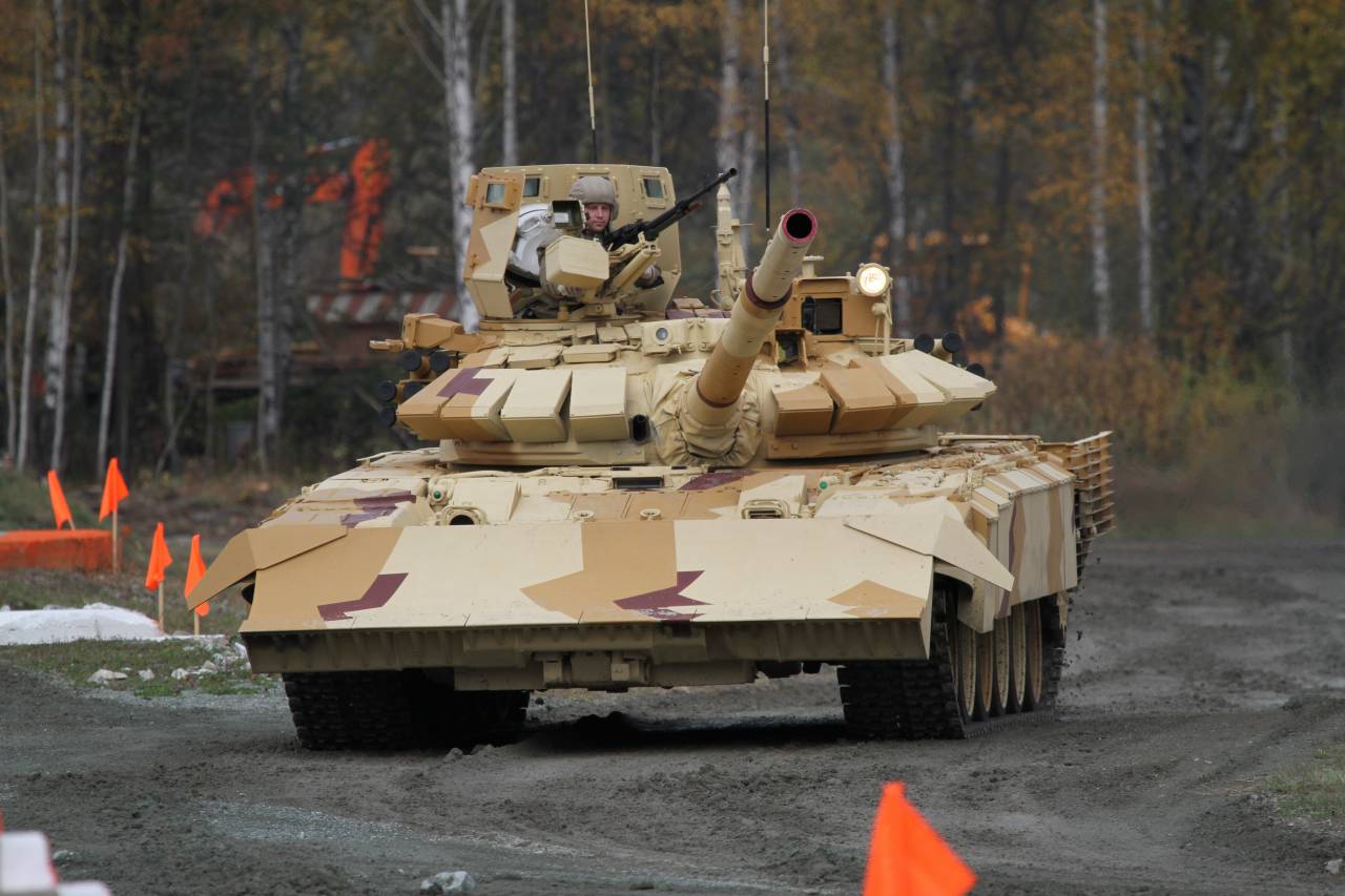 Russia Develops New Assault Tank on Basis of T-72