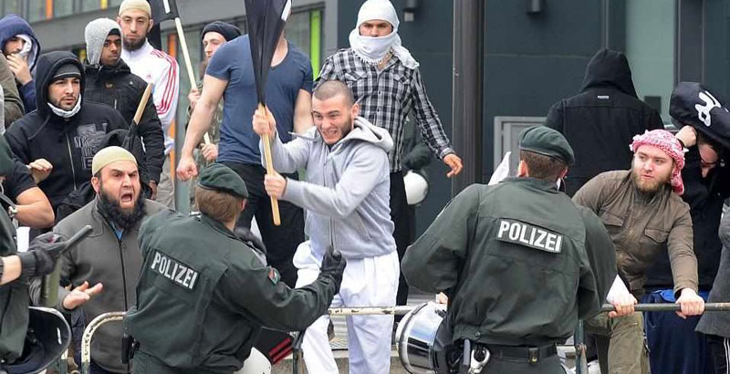 Saudi Arabia, Kuwait & Qatar Support Islamist Radicals in Germany
