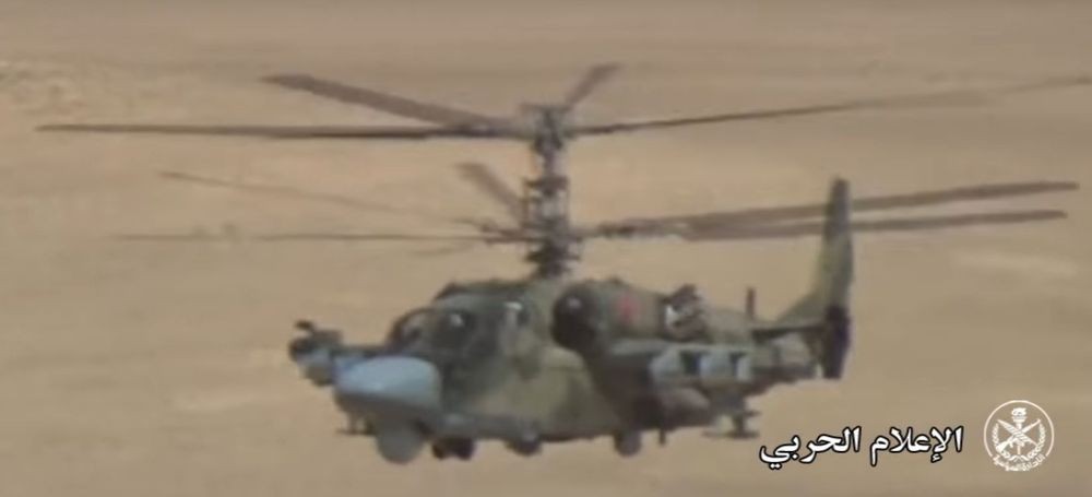 Attack Helicopters Support Syrian Army Advancing Against ISIS Near Palmyra (Video)