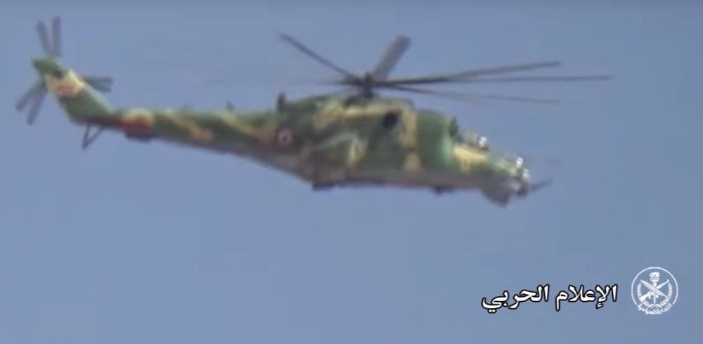Attack Helicopters Support Syrian Army Advancing Against ISIS Near Palmyra (Video)