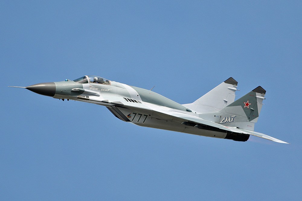 New MiG-35 Fighter Jet Performs Like F-16 C/D?