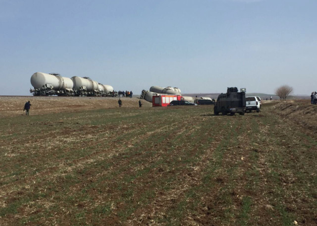 Kurdish Rebels Attack Freight Train In Turkey (Photos)