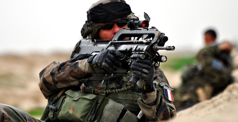 Unknown Persons Steal 2 FAMAS Assault Rifles from French Military Servicemen