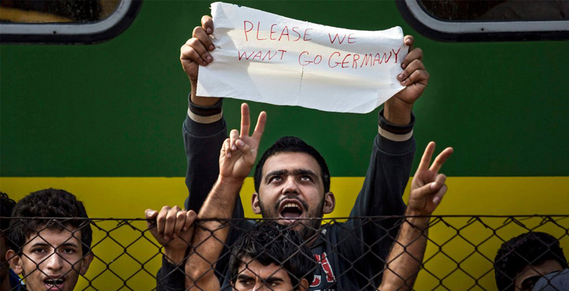 Germany Pays €1,200 to Immigrants for Their Return to Homeland