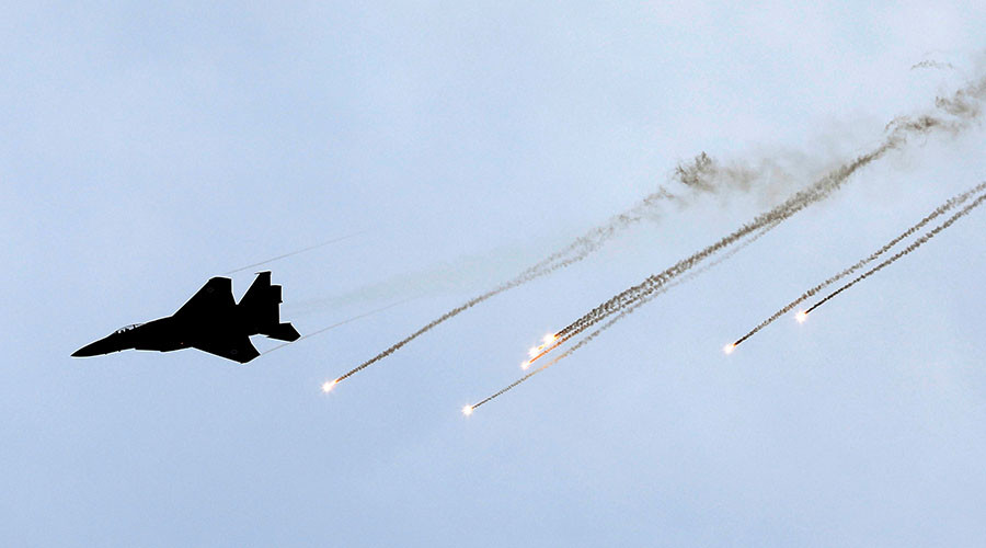 Israeli Warplanes Deliver Airstrikes Against Syrian Army Targets In Damascus Countryside - Media