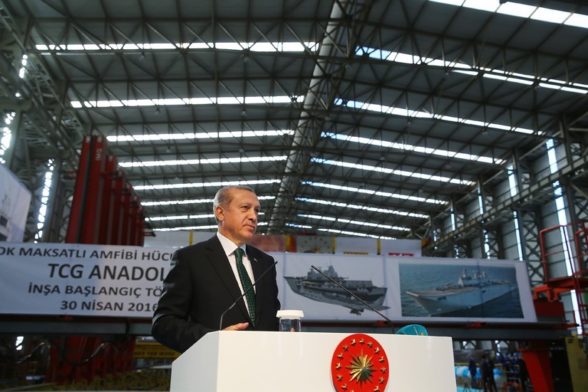 Turkish Navy Amphibious Fleet Modernization: TCG Bayraktar L-402 Enters Service