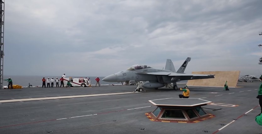 New US Gerald R. Ford-class Aircraft Carrier Successfully Conducts First Flight Operations (Videos)