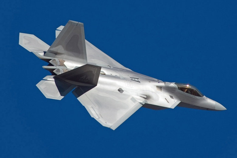 US F-22 Tried To Prevent Russian Warplanes From Bombing ISIS In Euphrates Valley