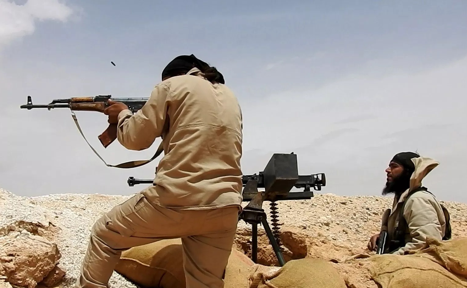 Heavy Clashes Between Syrian Army, ISIS In Western Deir Ezzor