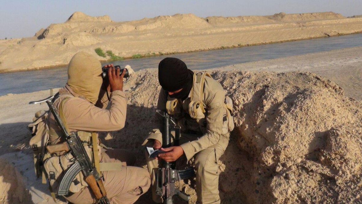 Deir Ezzor: Four Iranian-Backed Fighters Killed In Unusual ISIS Attack On Euphrates’ Western Bank