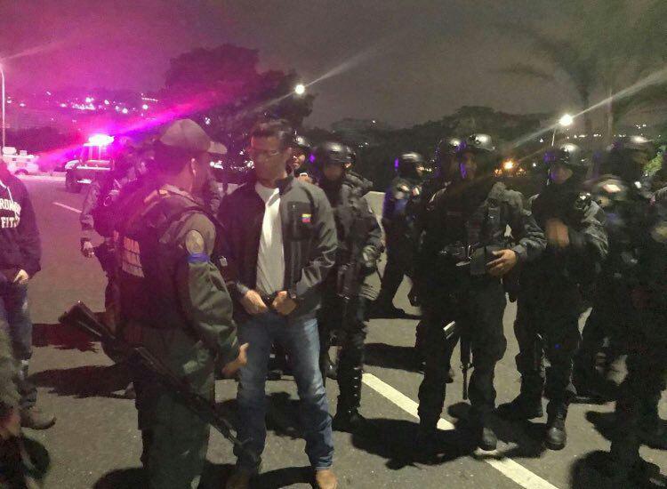 Venezuela: Armed Supporters Of US-Proclaimed 'President' Launch Attempt To Overthrow Maduro Government (Photos, Videos)