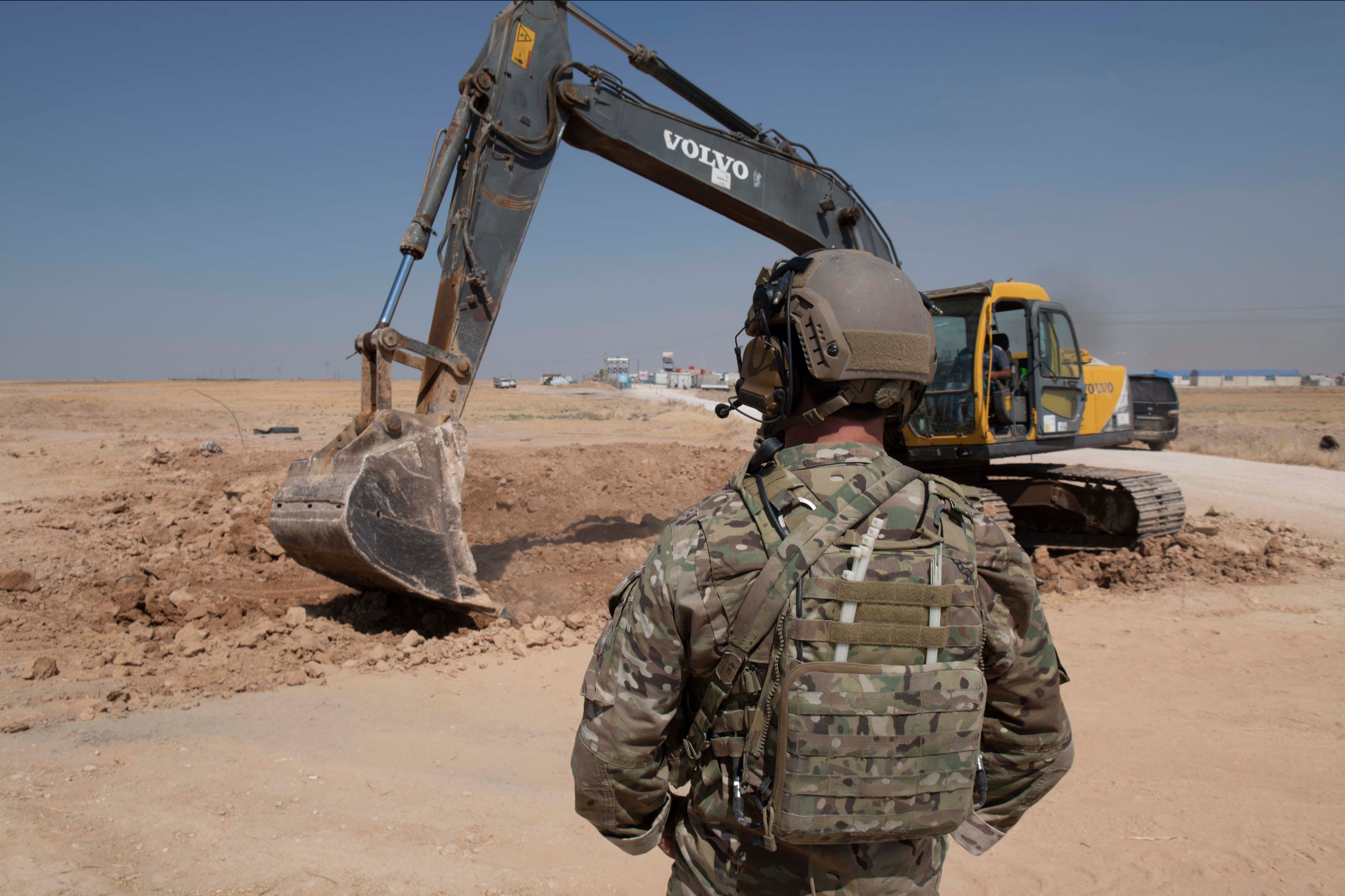 SDF Destroys Its Own Fortifications Along Border With Turkey Under U.S. Supervision (Photos)
