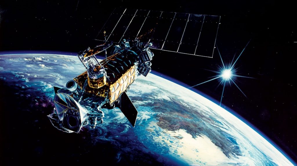 US Infrared Earth Surveillance Satellite Development Programs