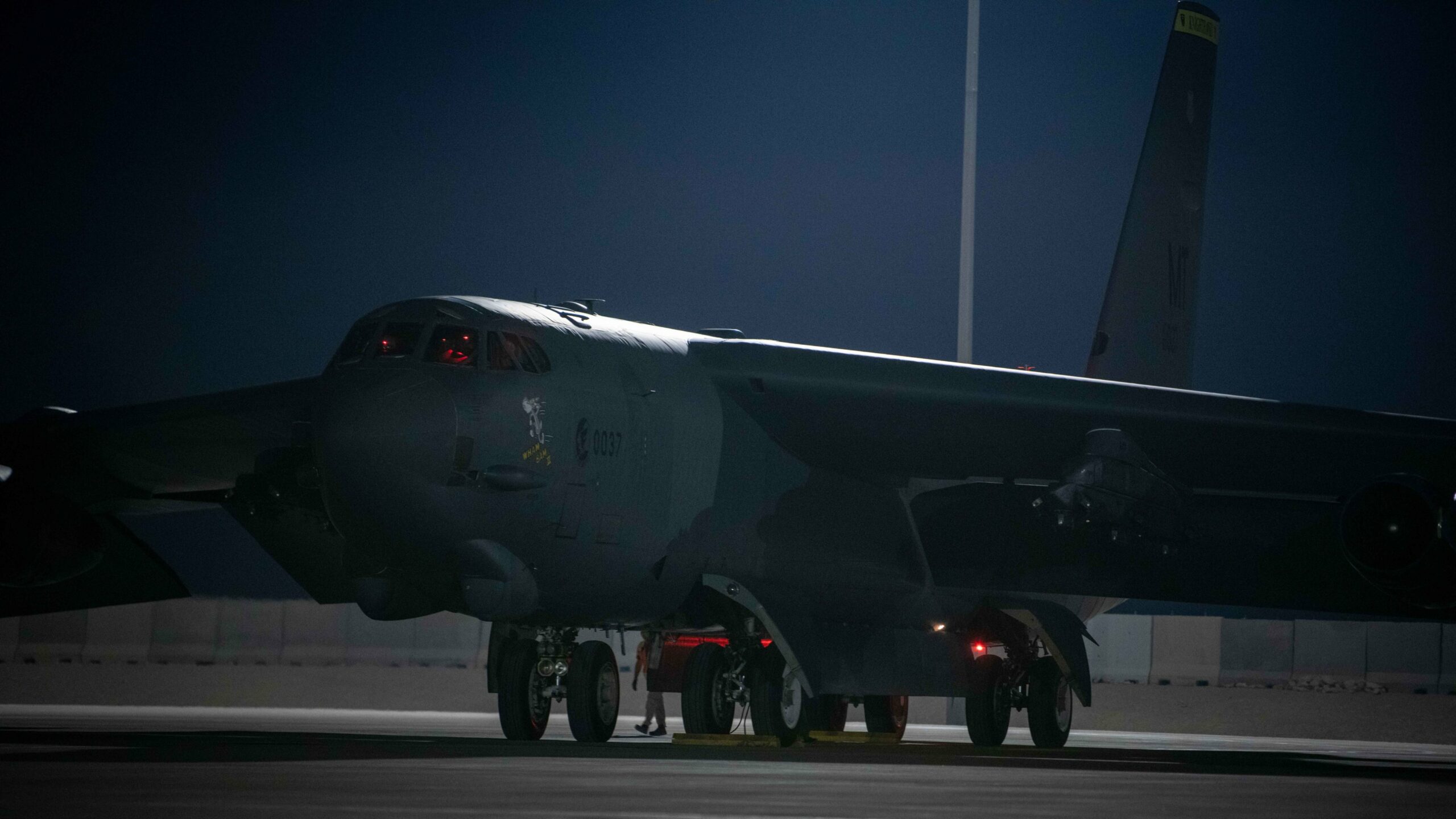 More US B-52 Bombers Arrived In Qatar To Stand By Troops Withdrawal From Afghanistan