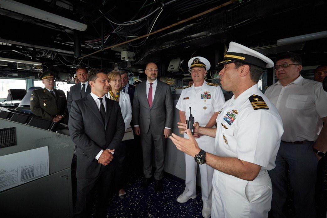 Zelensky USS Ross