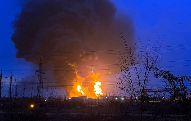 Ukrainian Helicopters Successfully Strike Oil Depot In Belgorod, Russia