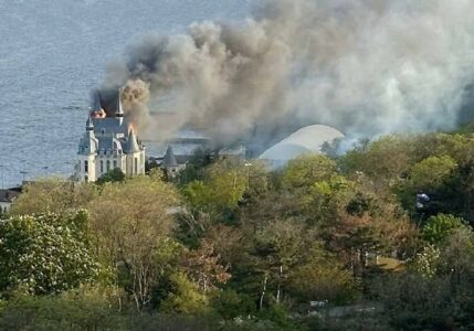 Làn sóng tấn công mới của Nga phá hủy lâu đài ở Odessa